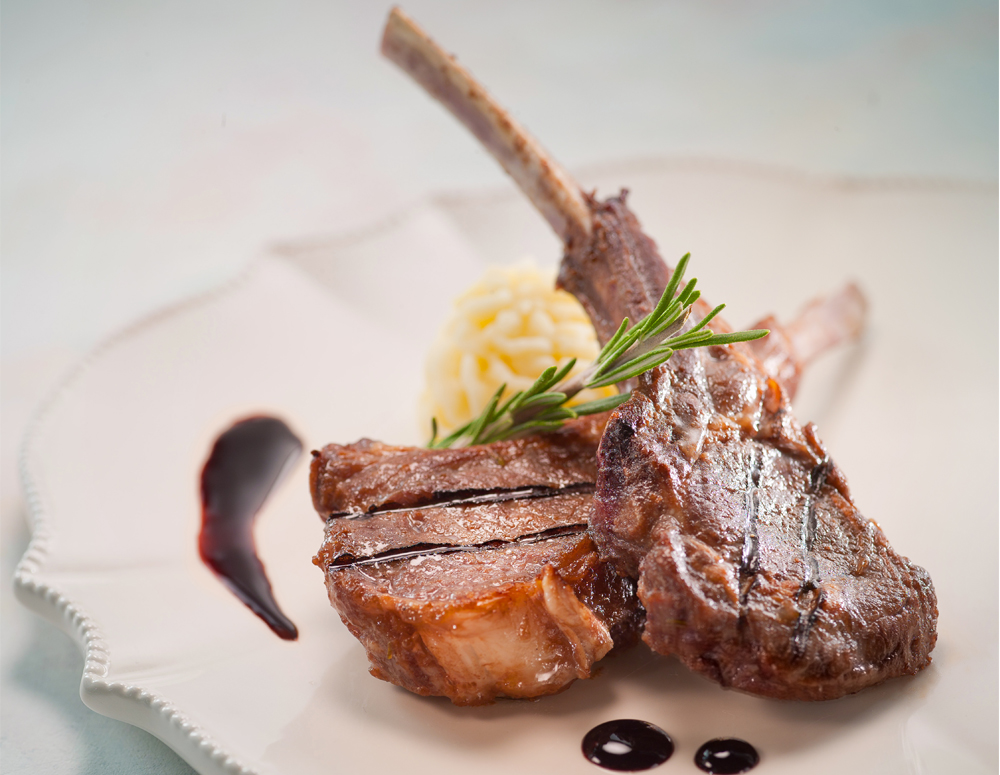 PanFried Lamb Rack with Red Wine Garlic Sauce Recipes Lee Kum Kee