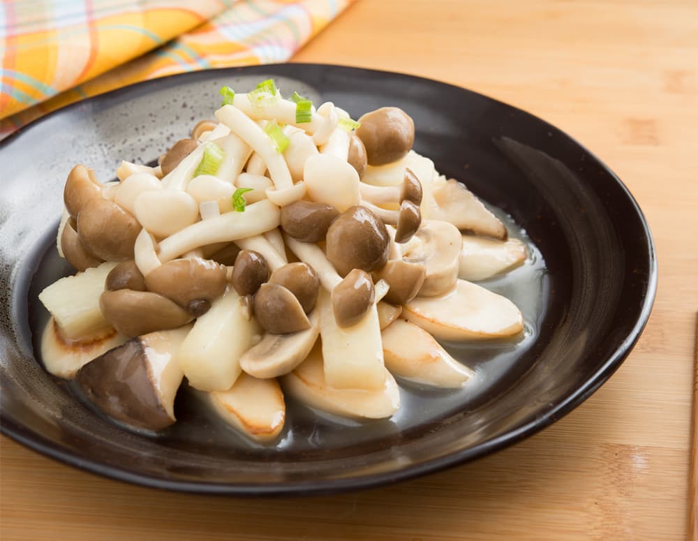 Stir Fried Nagaimo And Mixed Mushrooms Recipes Lee Kum Kee Food Professional Usa